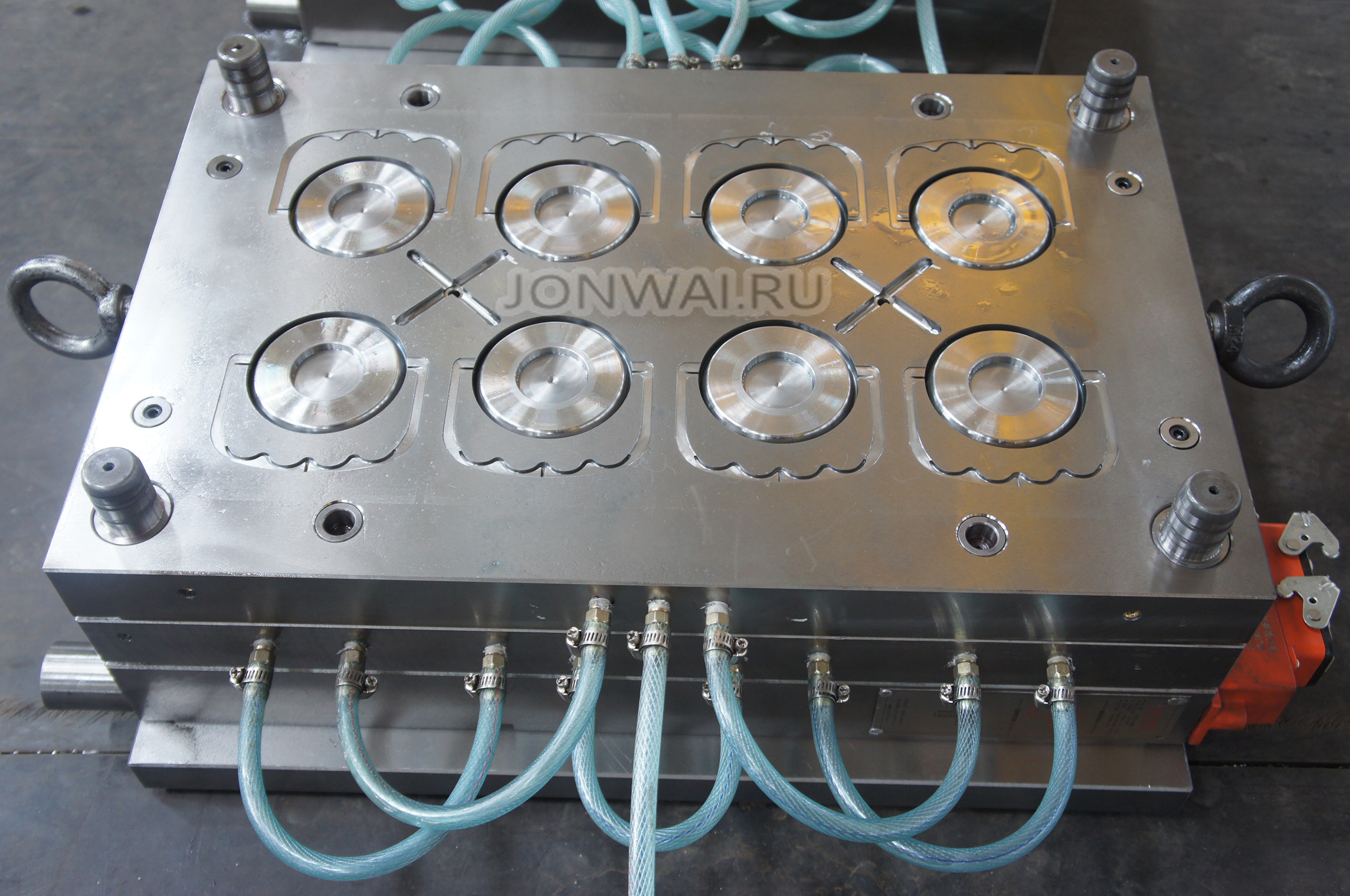 Пресс-форма для литья пластмасс под давлением