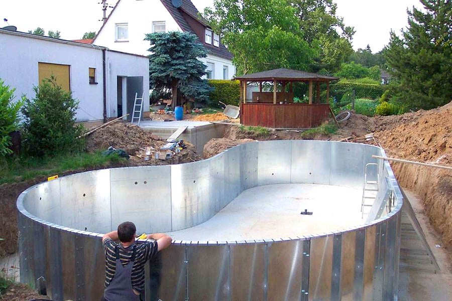сделать бассейн из бетона своими руками