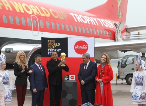 Официальный Кубок Чемпионата мира по футболу FIFA 2018