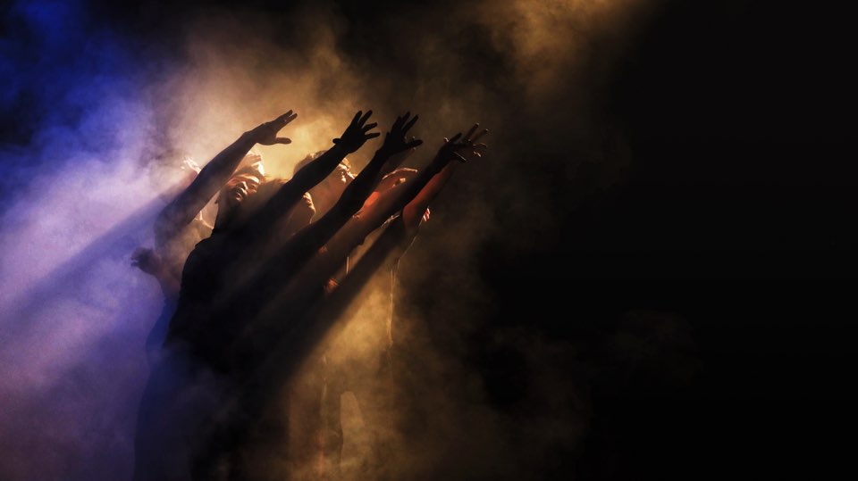 Постановка корейской труппы «Мулькёль» театр Молодежи Владивосток